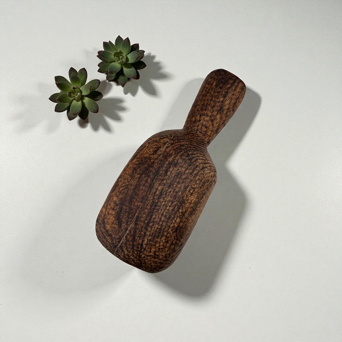 Wooden Scoop Centerpiece